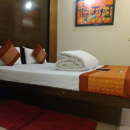 Hotel Sun Village Near New Delhi Railway Station Exterior photo